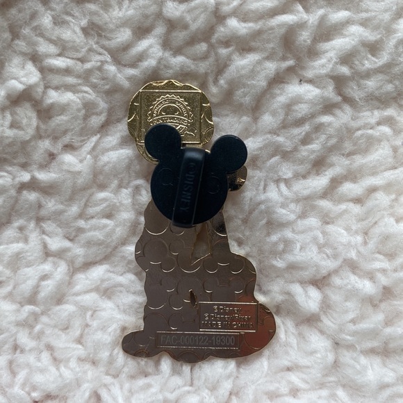 Coco Disney Trading Pin - Picture 2 of 2